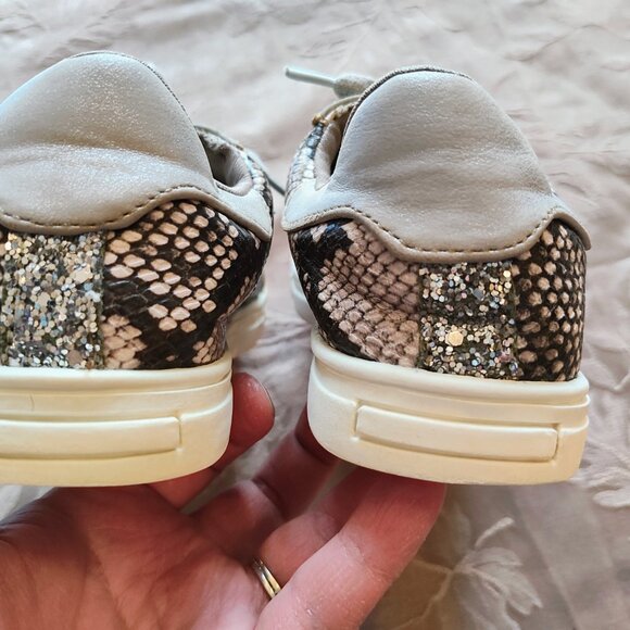 Treasure & Bond Lucy Snakeskin and Suede Girl's Sneakers, Size 2, Used - Picture 9 of 16